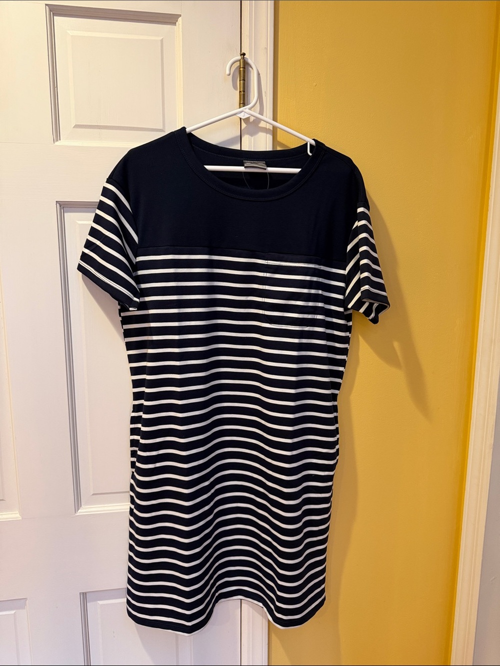 NWT 32 Degrees navy and White Striped Crewneck Dress, medium